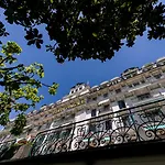 Eden Palace Au