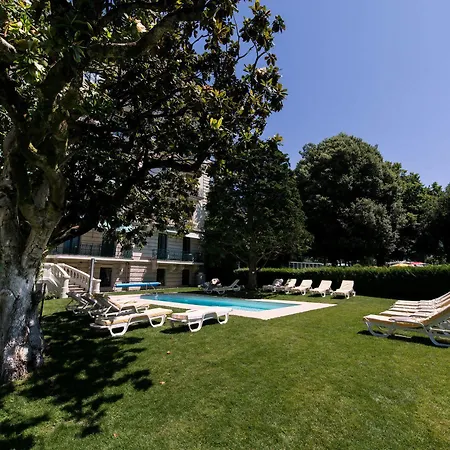 Eden Palace Au Montreux