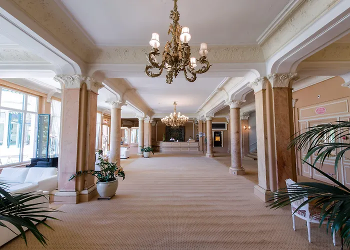 Eden Palace Au Montrö