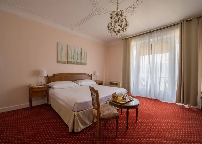 إيدن بالاس أو لاك