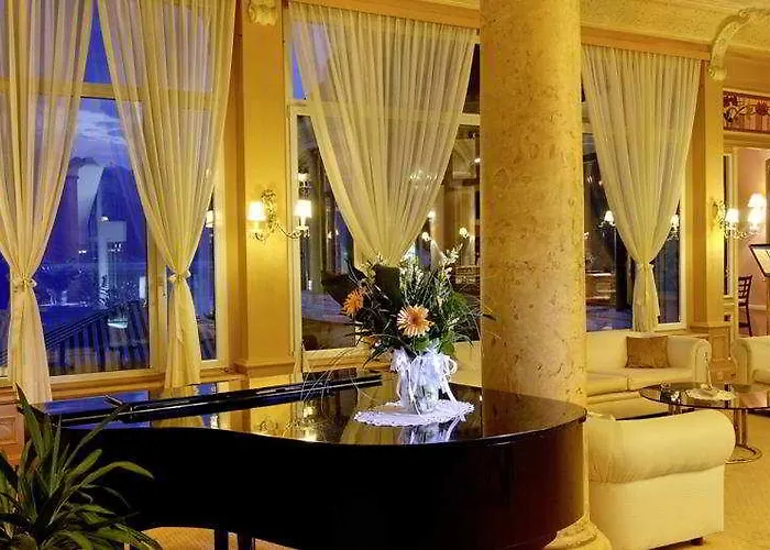 Eden Palace Au 4* Montrö