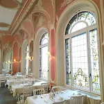 Eden Palace Au