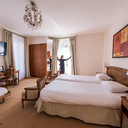 Eden Palace Au Hotel 4*